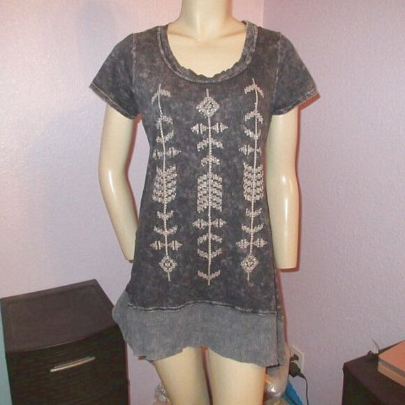 Y2K Vtg VOCAL Studded ARROWS Tunic TOP Size L ACID WASH Sharkbite THERMAL Grunge - Picture 2 of 11
